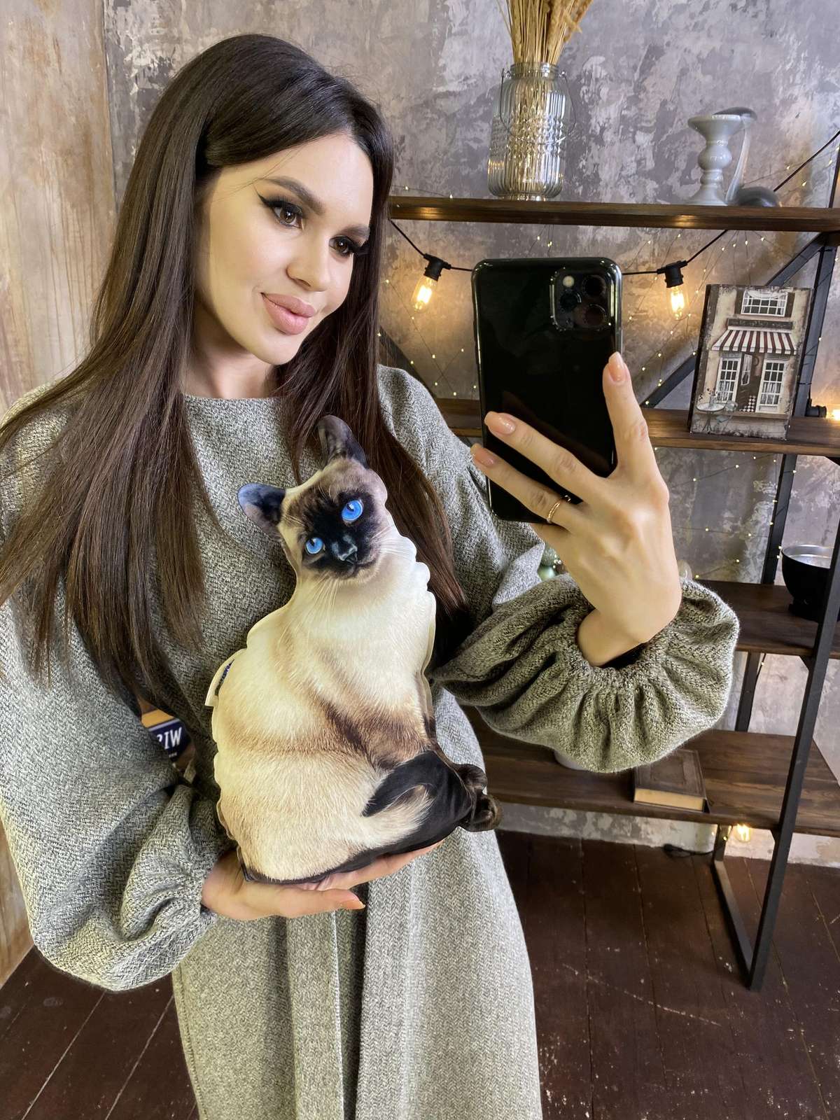 Реалістична іграшка-подушка Сіамська кішка - фото 5