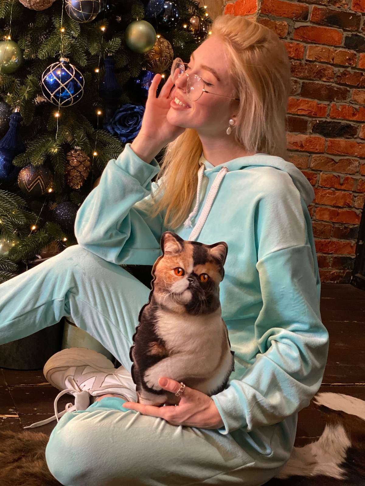 Реалістична іграшка-подушка Екзотична короткошерста кішка - фото 4